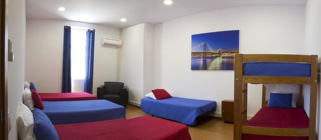 Russo'S Hostel 세투발 외부 사진